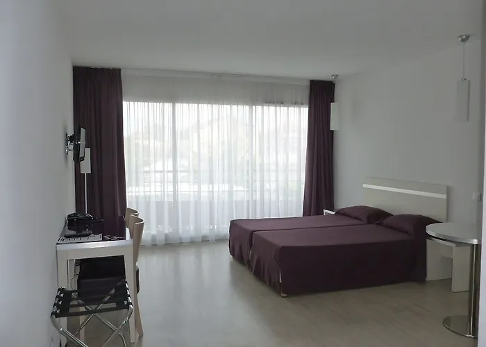 - La Closeraie 3* Lourdes