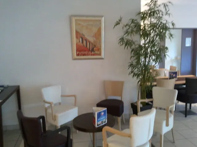 - La Closeraie Aparthotel