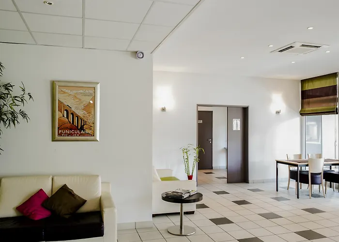 - La Closeraie Aparthotel 3*