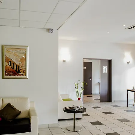 - La Closeraie Aparthotel 3*